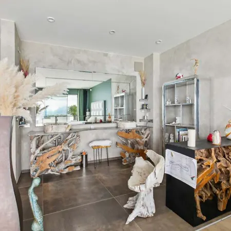 Contemporary Luxury In By Guestlee Vila